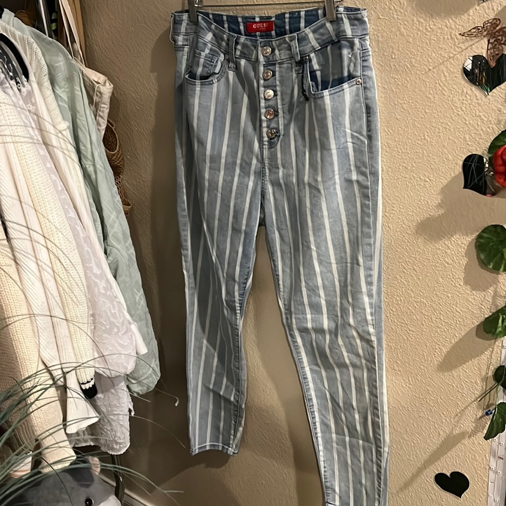 guess jeans stripped